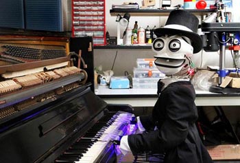 До чего дошел прогресс, или как умеет играть робот-пианист До чего дошел прогресс, или как умеет играть робот-пианист