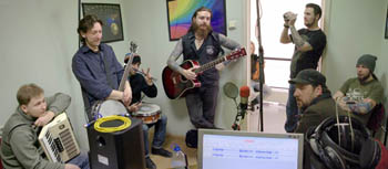 ����-����